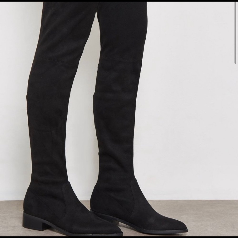 Gorgeous Steve Madden over the knee boots sz 6